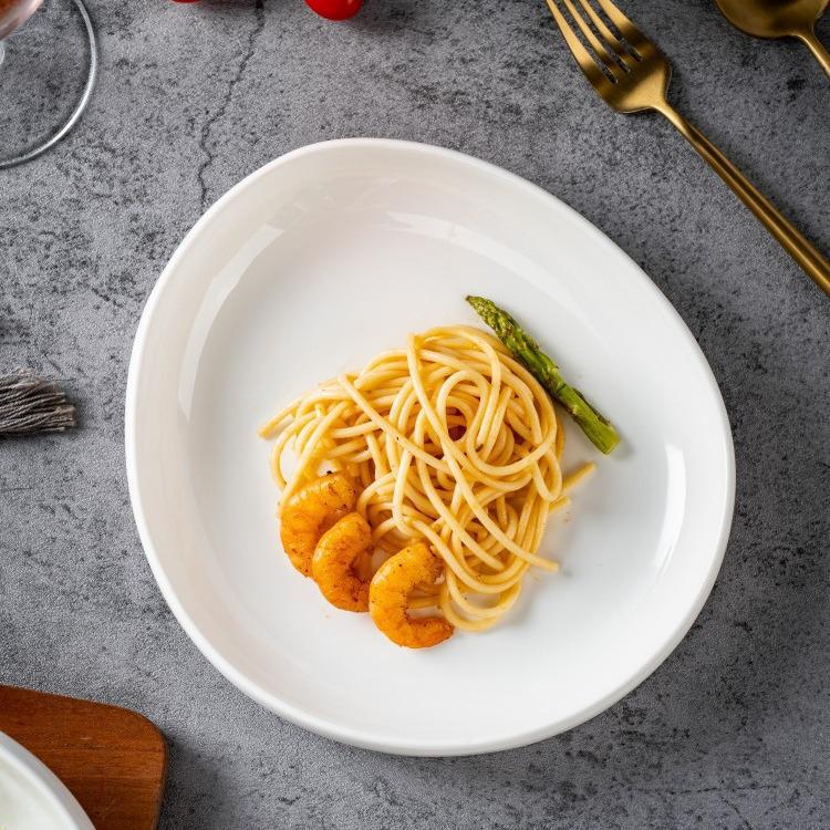 White High-Footed Ceramic Soup Bowl - Deep Plate for Home or Hotel Use