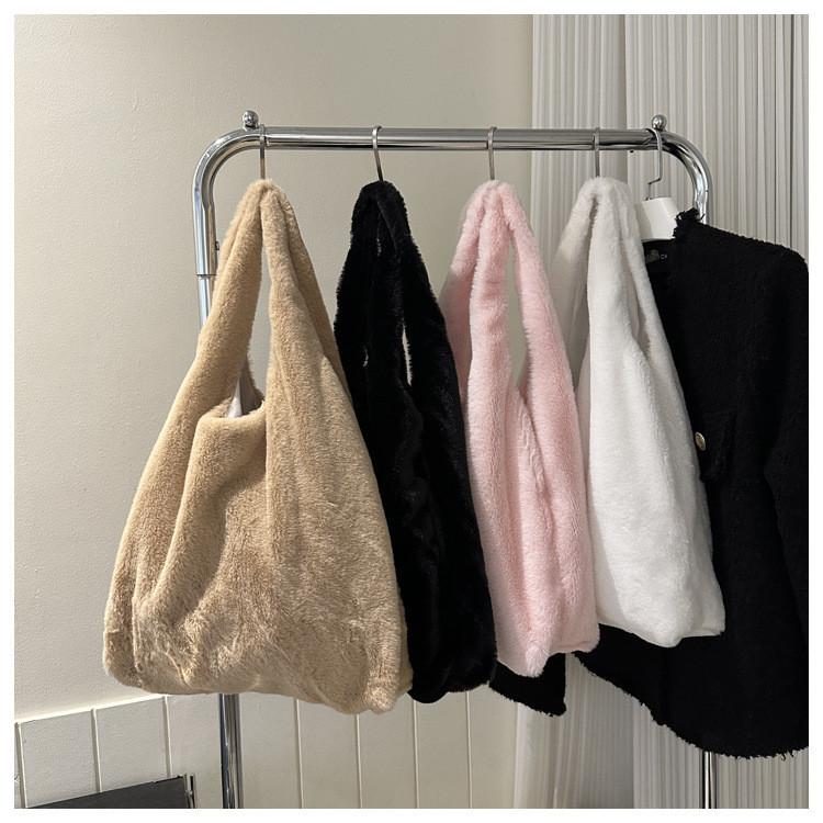 New Autumn Winter Fluffy Women's Tote Bag Soft Plush Material Street Fashion Style