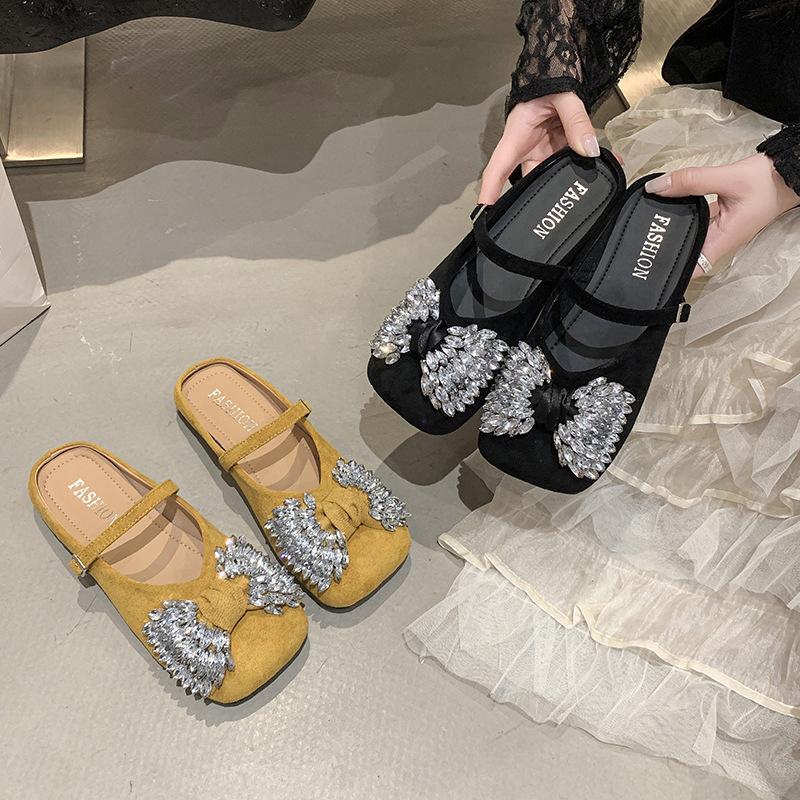 Elegant pointed head shallow mouth with red wedding shoes 2025 spring new exquisite rhinestone large size comfortable women's shoes