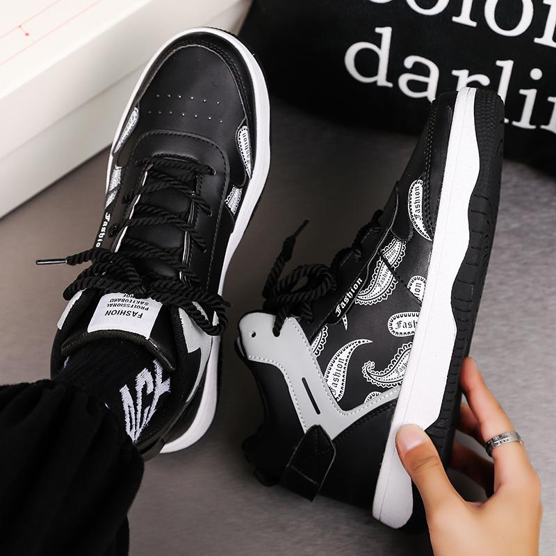 Men's Casual Shoes Trend Wear-resistant Korean Style Sneakers Students Popular Sport Shoe Street Color Blocking Lace Up Sneakers