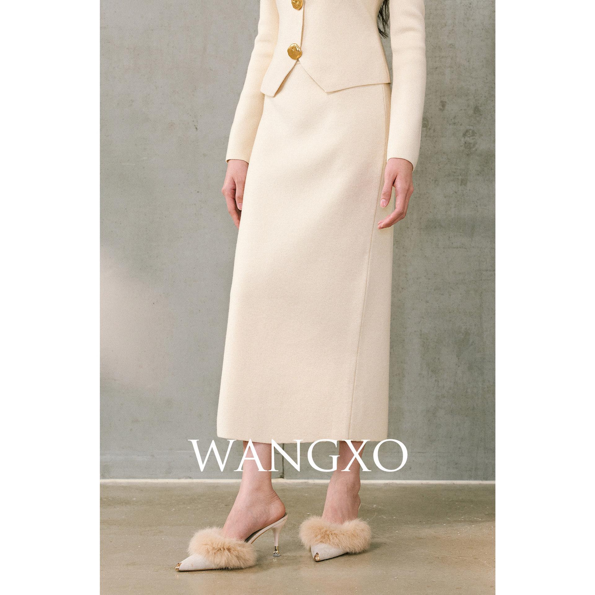 WANGXO Luxurious Silk Modal V-Neck Knit Set with Irregular Metal Buckle Large бежевой юбки