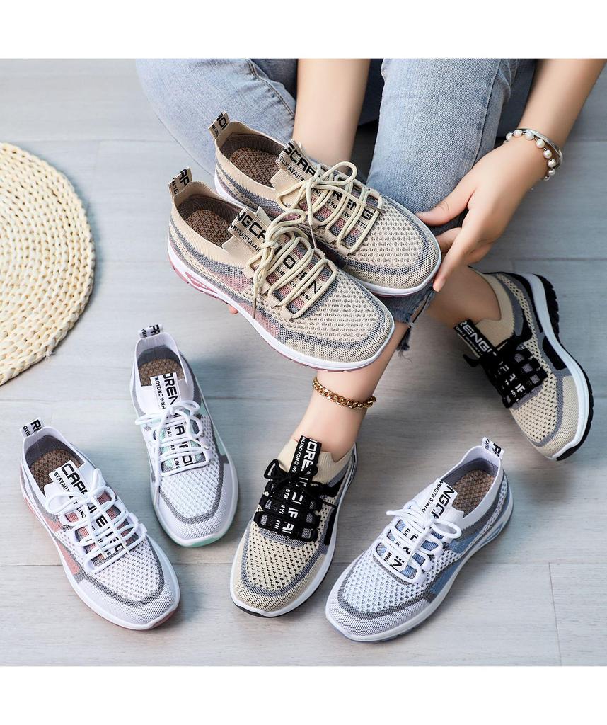 Women's Plus Size Comfortable Flyknit Casual Shoes with Thick Sole and Breathable Mesh, Height-Boosting Design.