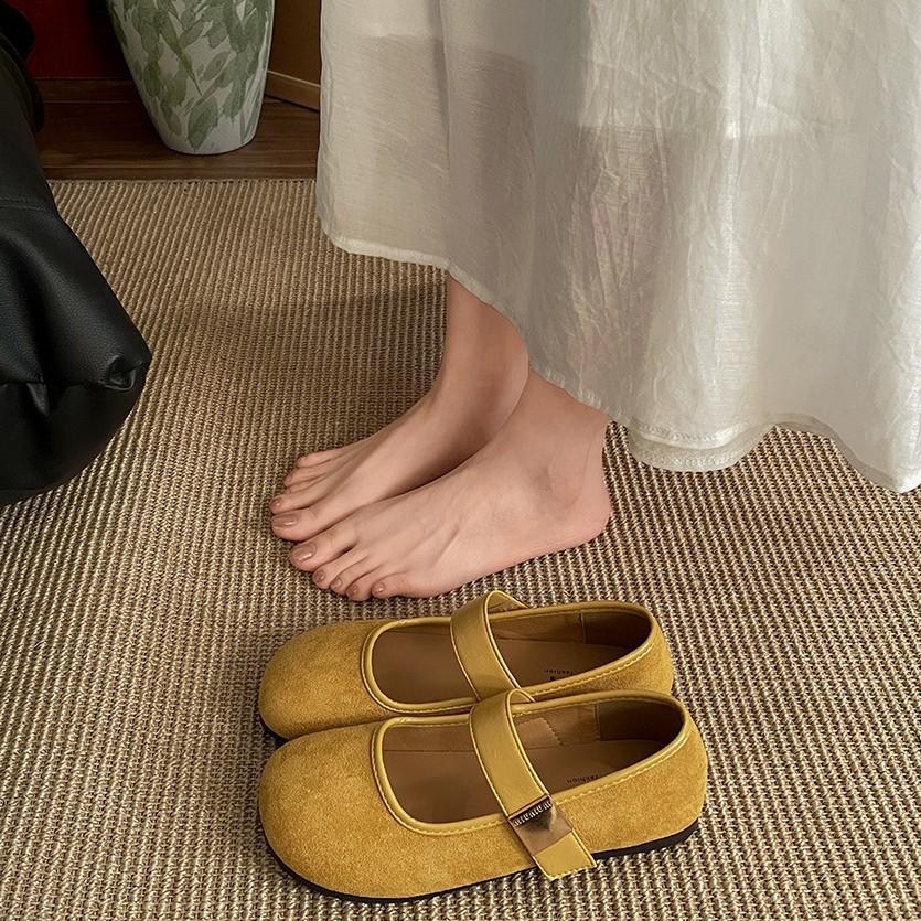 Temperament commuter French flat bottom shallow mouth single shoes women's summer 2025 new with skirt versatile soft sole Mary Jane shoes