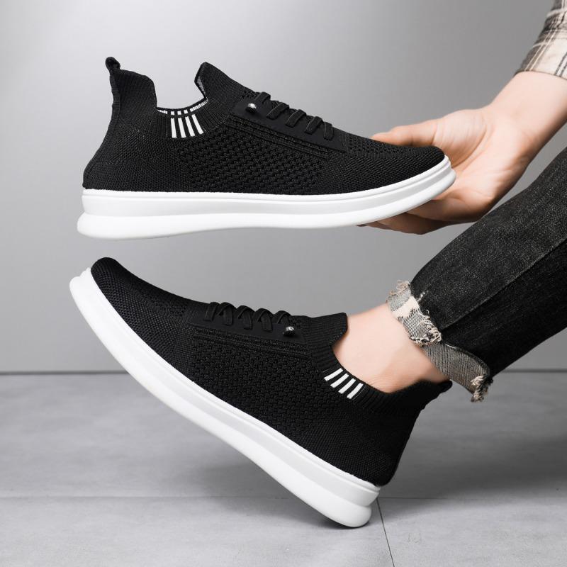 Board Shoes Men's New Flying Woven Surface Soft Sole Comfortable Casual Shoes Trend Light Fashion Men's Shoes