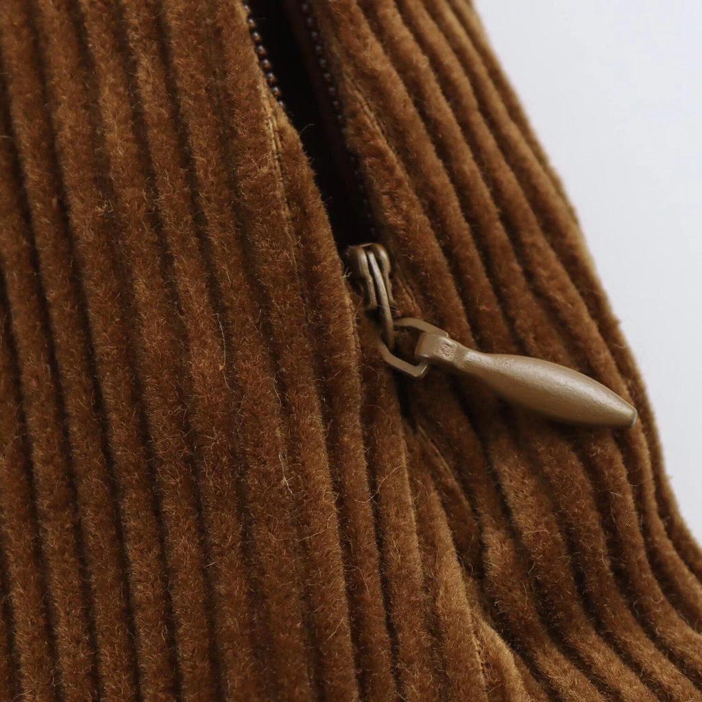 2024 Winter Women's European-American Style Corduroy Mid-Waist Mini Skirt