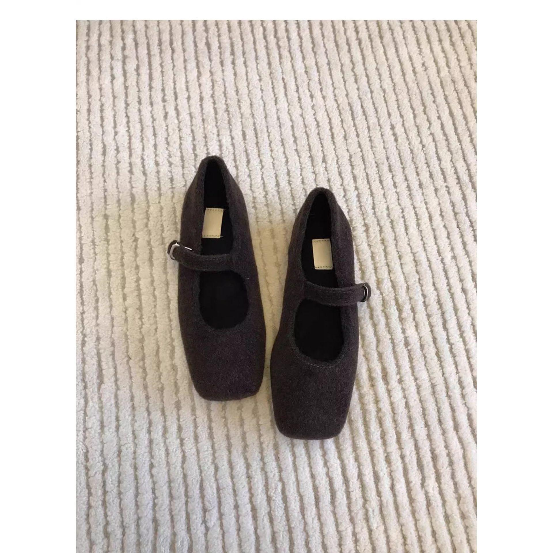 

Not tired feet! French Mary Jane shoes women s 2025 new gray woolen one-buckle with square head flat bottom shallow mouth single shoes 40 темно-коричневого