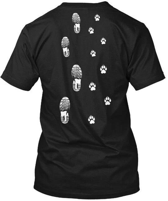 

Собака Никогда Не Гуляет Одна Отпечаток Лапы - Футболка Сделано в США Размер от S до 5XL L