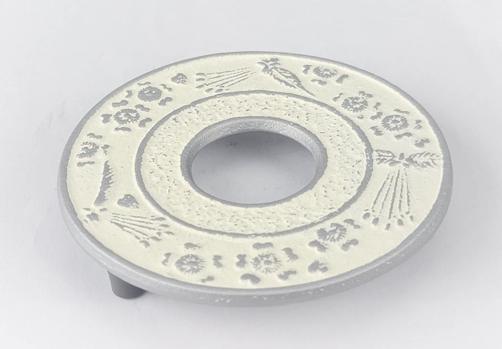 Iwachu Iwachu Small Sakura Kamashiki (Pot Holder), Silver/Linen, 10cm, Nanbu Ironware, 17603