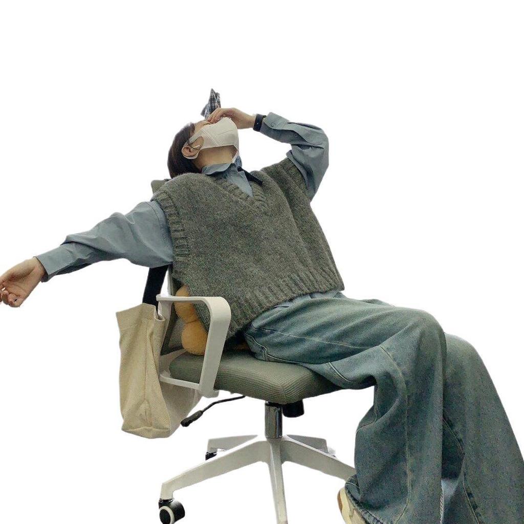 Damski casualowy zestaw w koreańskim stylu: szary top bez rękawów z dekoltem V i koszula warstwowa - Wiosna/Jesień 2025