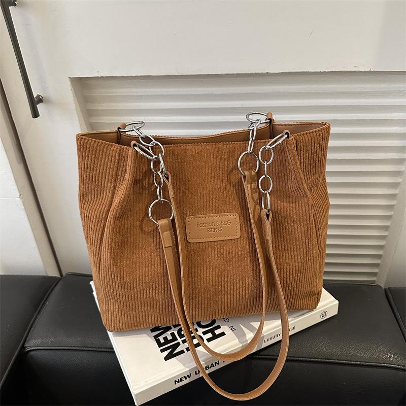 Corduroy large-capacity bag women's shoulder bag niche design commuter satchel popular velvet tote