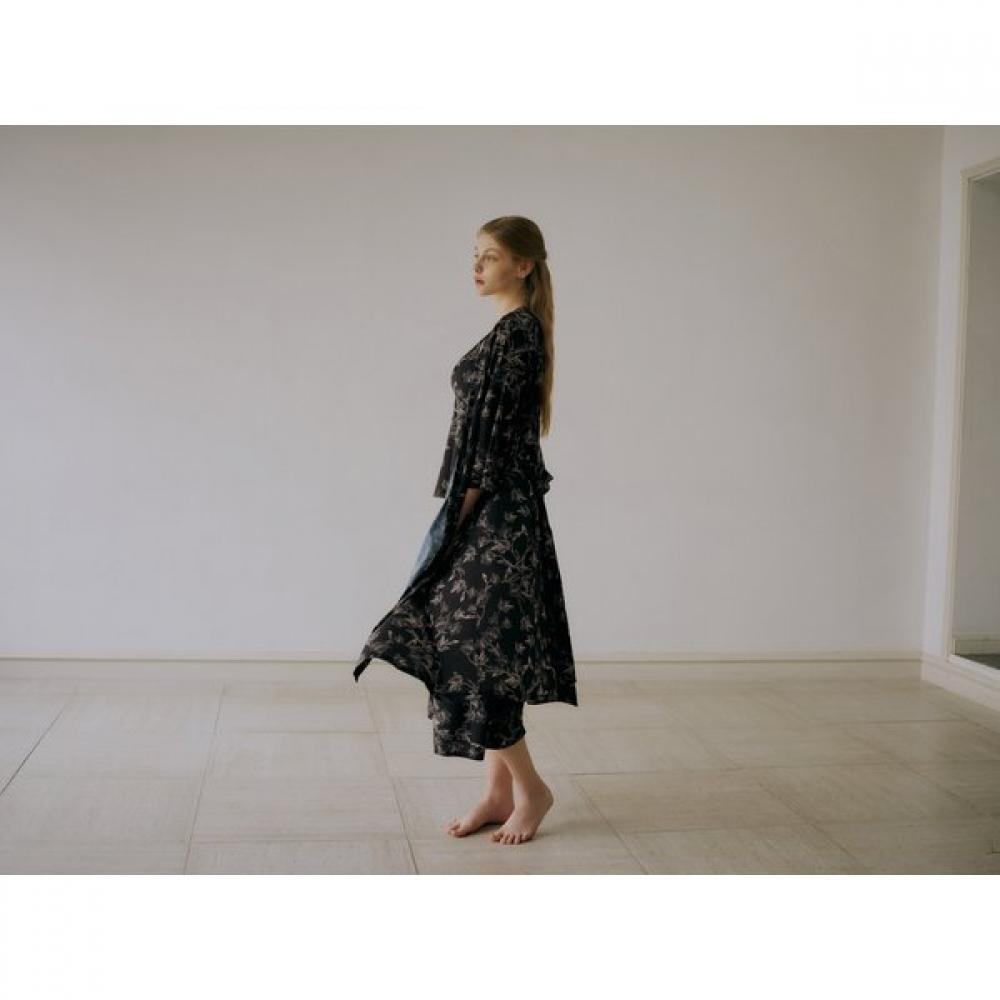 Venus 25aw Linedrawing Flower Pattern Long Gown Set Ogn5955ofs5955 