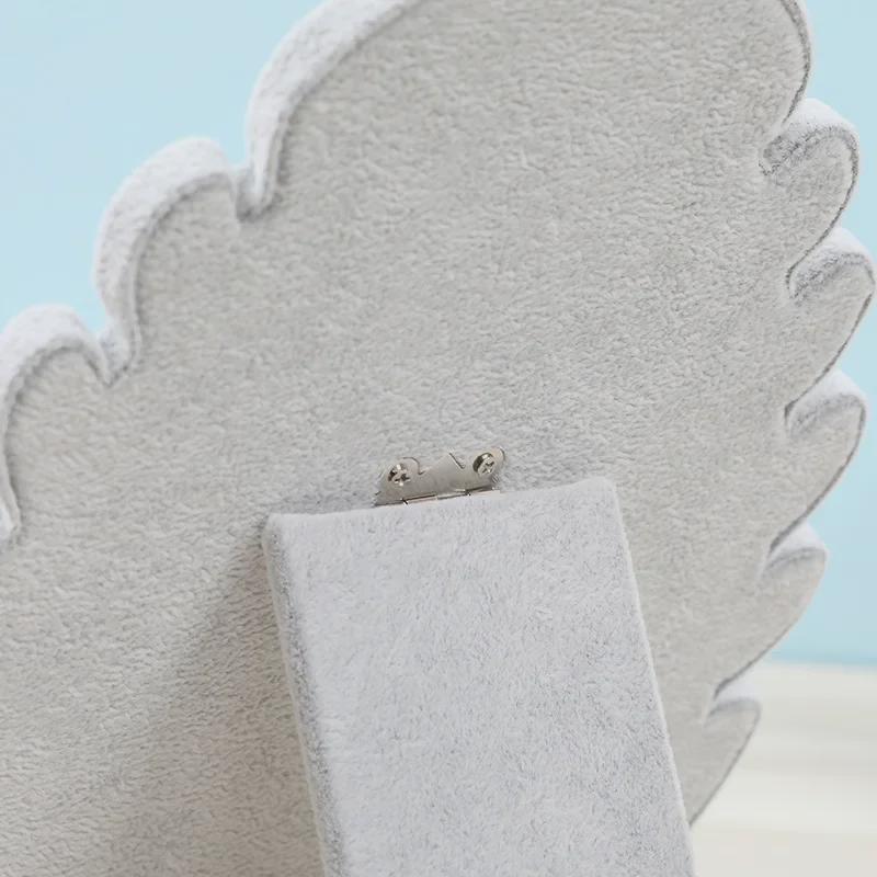 Flannel Jewelry Display Stand for Necklaces, Earrings, and Pendants with Flame Board Design