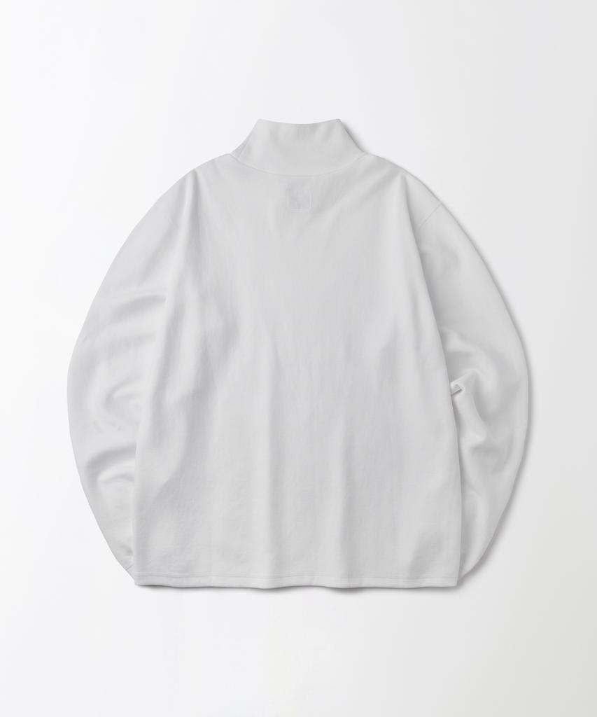 OUTSTANDING Turtleneck Long Sleeve Tee_Off White