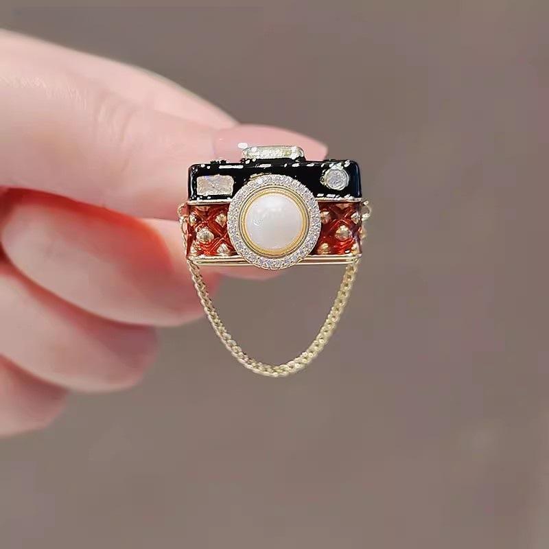 Cute Camera Brooch, Suit with Accessories, Summer Shirt Collar Pin, Small Pin for Fixing Clothes