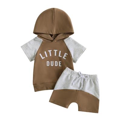 Sommerkleidung für Kleinkinder, Jungen, Outfits, Briefdruck, Kontrastfarbe, Kapuze, Kurzarm-Tops und Shorts, 2-teiliger Anzug