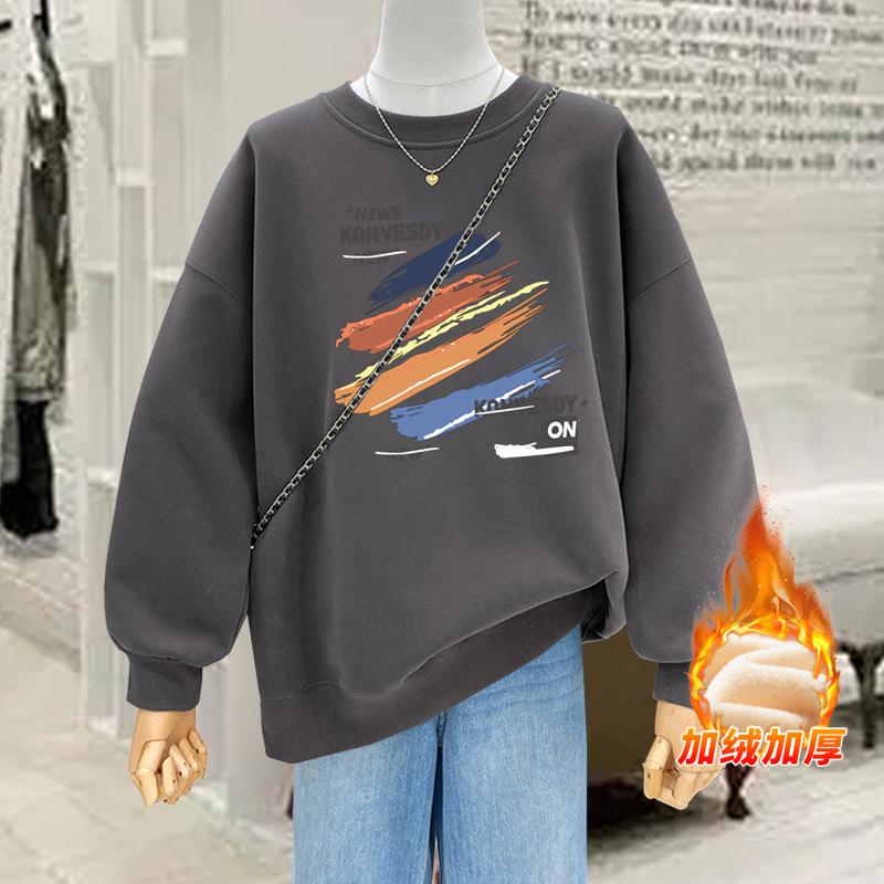 Fashion printing round neck velvet thickened pullover 2025 autumn and winter new popular foreign style age-reducing sweater women