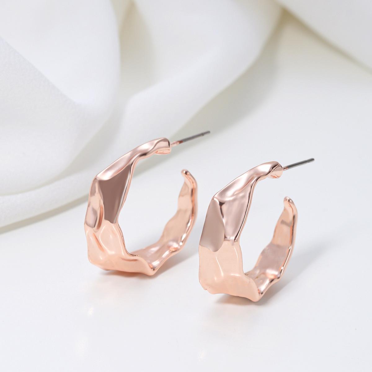 

Korean Style Irregular Niche C-Shaped Luxury Stud Earrings for Women