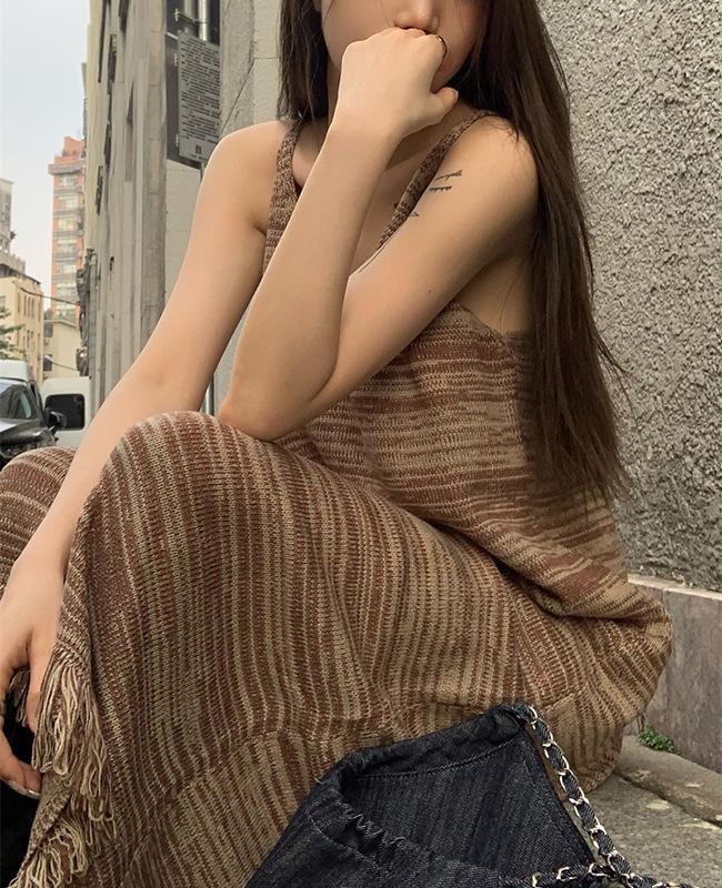 Spicy Girl Retro Tassel Knitted Camisole Dress - Loose Mid-Length for Spring, Summer, Autumn