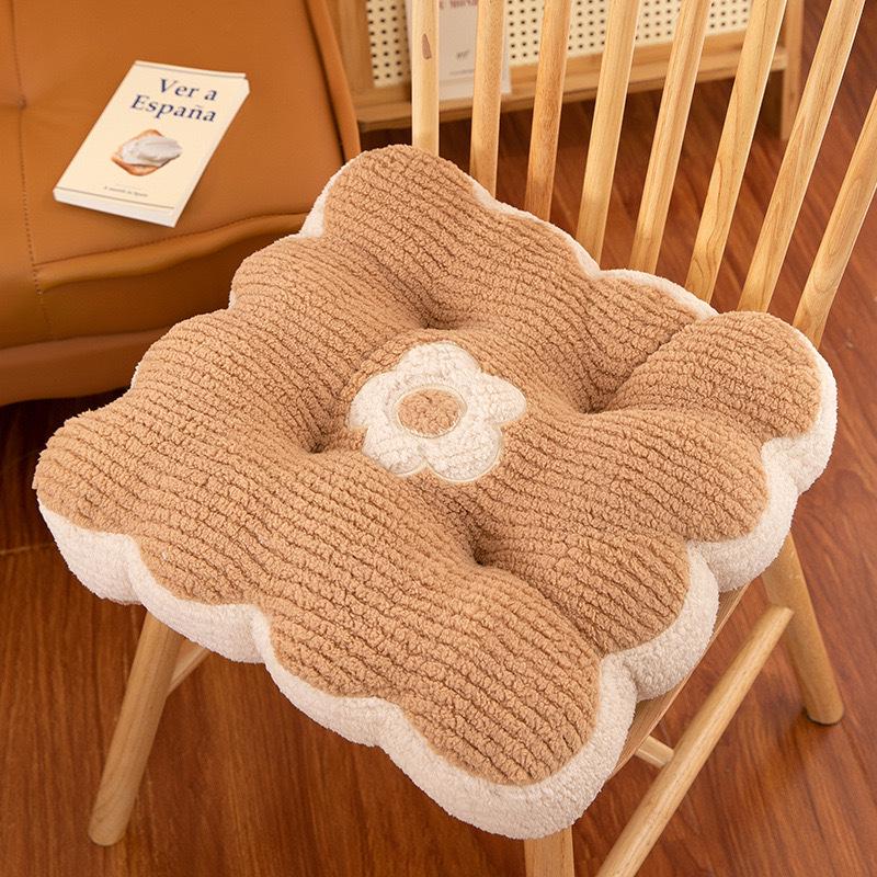 Four Seasons Thickened Cookie Flower Seat Cushion: Soft Plush Chair Pillow for Students & Office