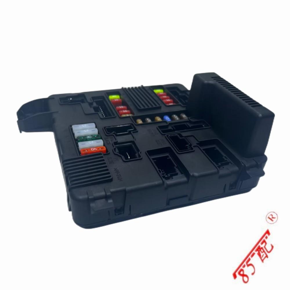 New Engine Fuse Box 8200306032 8200306033 FOR AT Renault Megane Scene 2 2002-2006