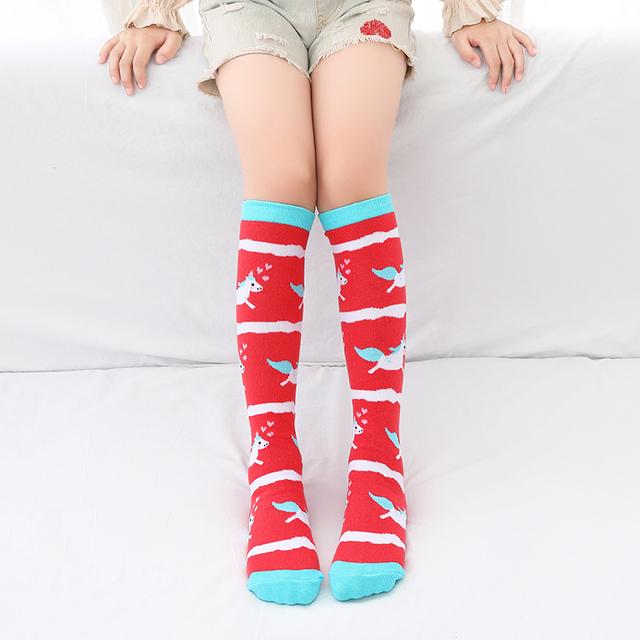 Primavera otoño niñas algodón tobillo corto calcetines encantadores arcoíris multicolor niños niños Calcetines hasta la rodilla bebé infantil Calcetines por encima de la rodilla