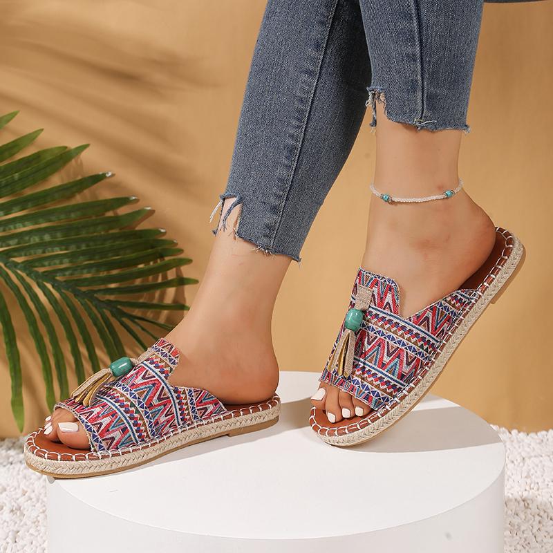 Fashion The 2025 Summer New Fashion European and American Fringed Women's Flip-flops 43 Beach Sandals Are Versatile