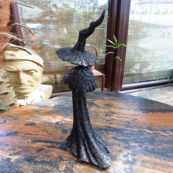 Halloween Black Witch Statue Handmade Guardian of Your Home Gothic Witch Figurine Sculpture Holiday Party Decoration Ornament
