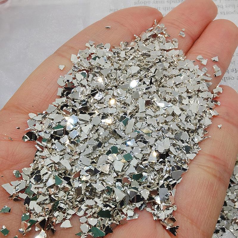 Ručně vyráběné duhové skleněné střepy pro šperky a zdobení nehtů