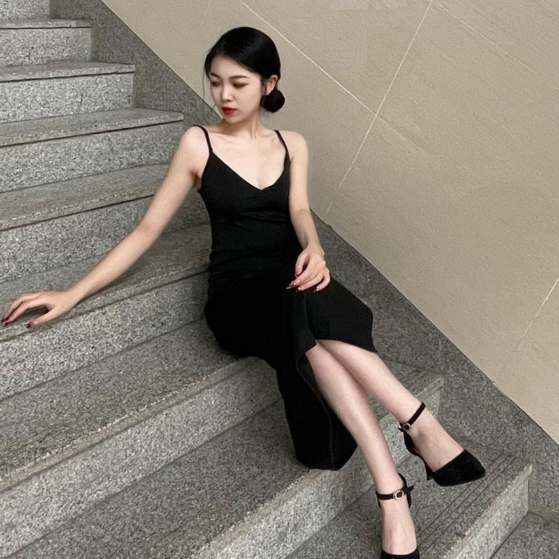 Women's Halter Dress Summer Vintage Elegant Sexy V-neck Dress Hepburn Style Slit Dress