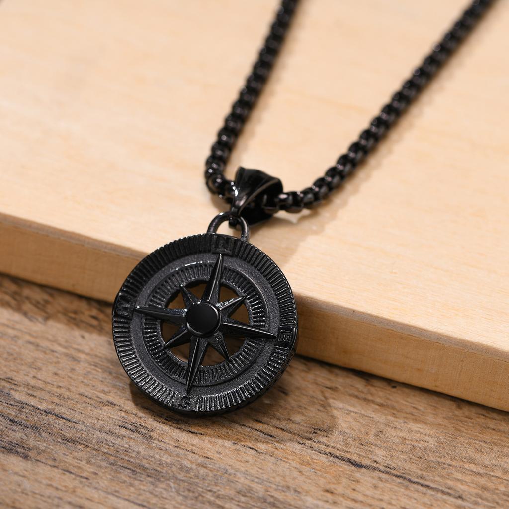 Vnox Vintage Compass Necklace for Men Stainless Steel Star Pendant Viking Sailing Jewelry Gift