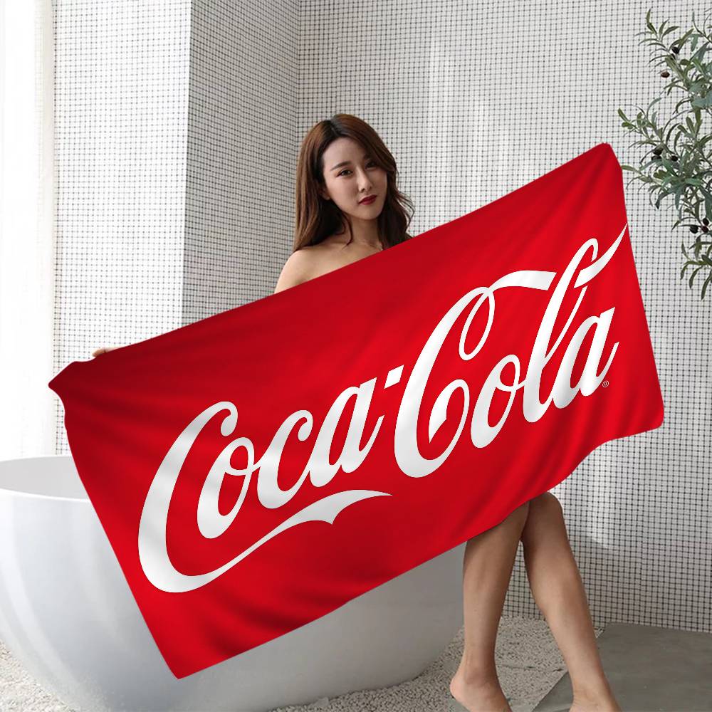 Limonadengetränk C-Coca-Cola Logo Anime Strand Schwimmtuch Weiches Saugfähiges Waschlappen Kindergeschenke Für Kinder Reise Camping Fitnessstudio