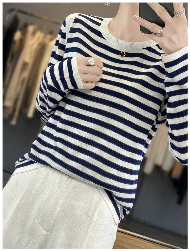 Loose Fit Striped Black & White Patchwork Long Sleeve T-shirt - Korean Style, Casual Plus Size Base Top for Autumn