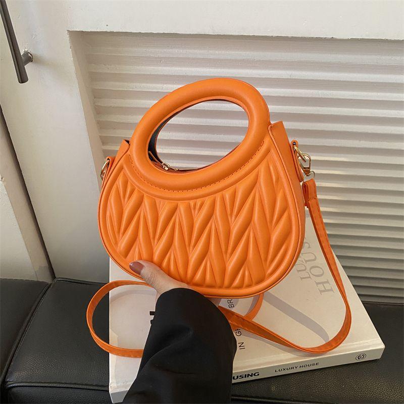 

Niche design handbag women s 2025 summer bag new 2025 fashion versatile shoulder pleated messenger bag