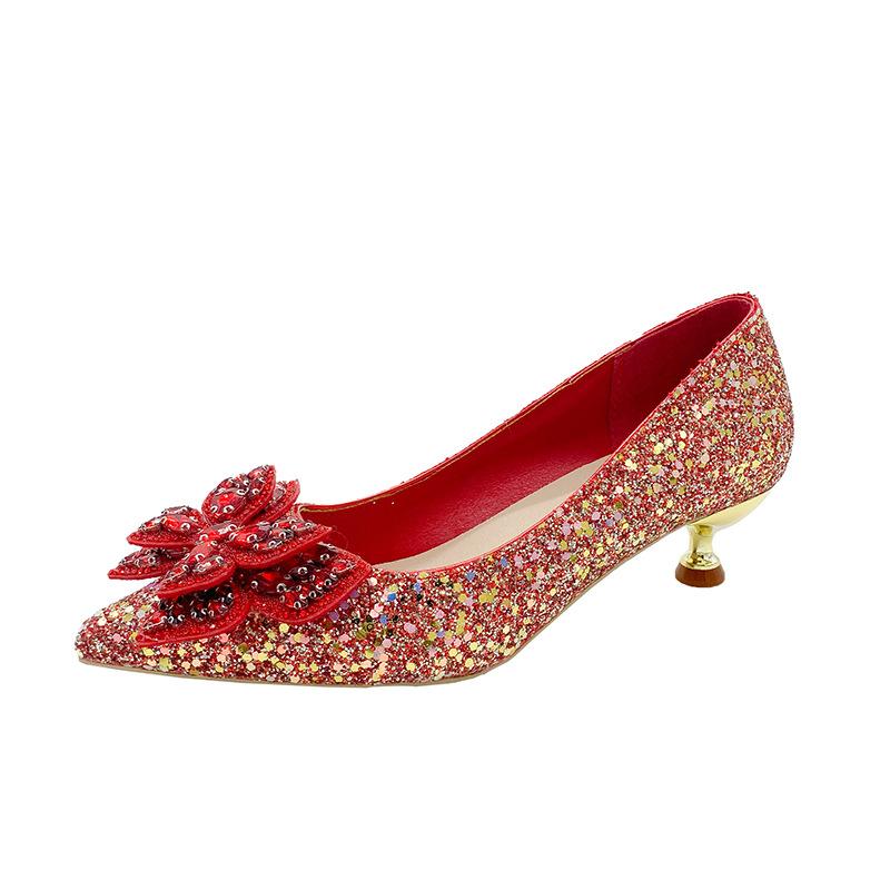 Large size Chinese wedding shoes bridal shoes new crystal sequined wedding show he thin heel pointed single shoes