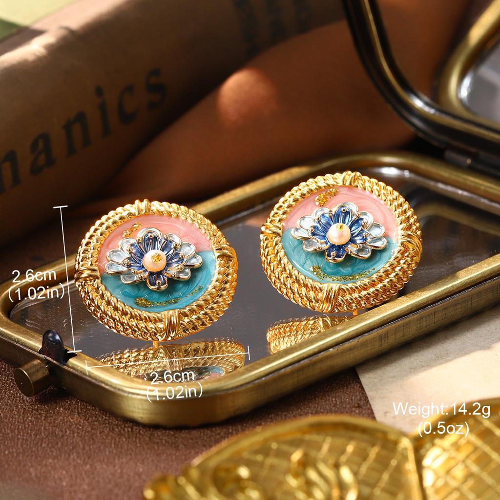 French retro oil painting style earrings niche high-end natural pearl stud earrings women's new Chinese hand-painted enamel earrings