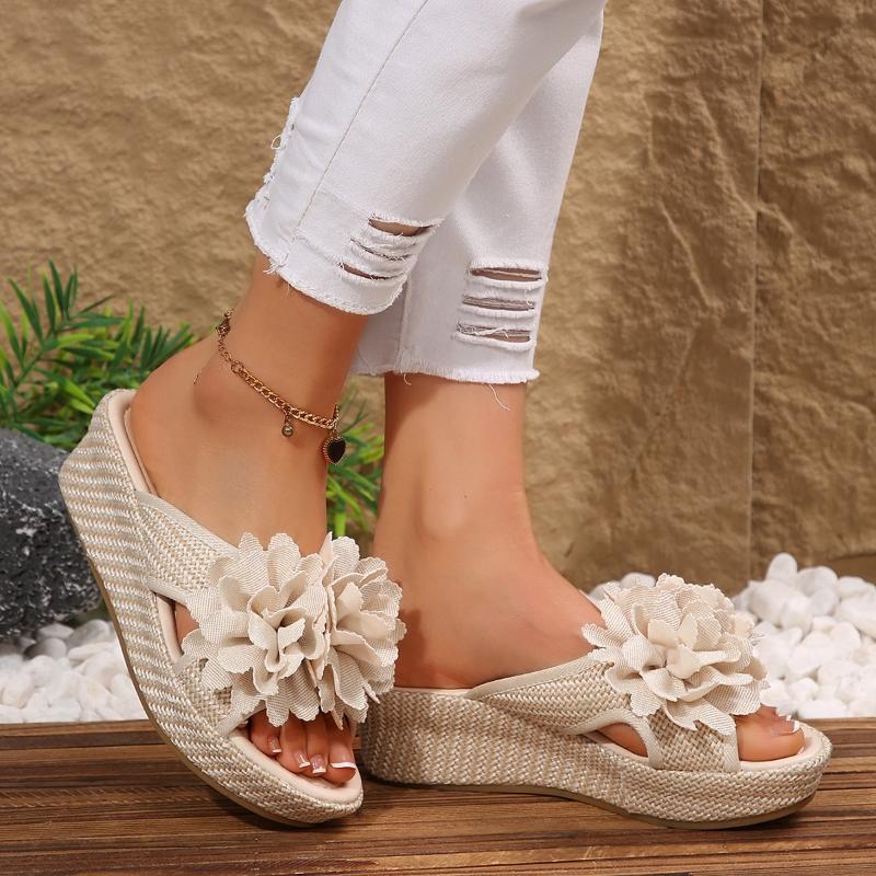 Mode Niedrige Schuhe Hausschuhe Plateau auf einem Keilabsatz Blume Luxus Pantoletten Slipper Damen Designer 2025 Sommer Rohrstoff Hufabsätze Flor