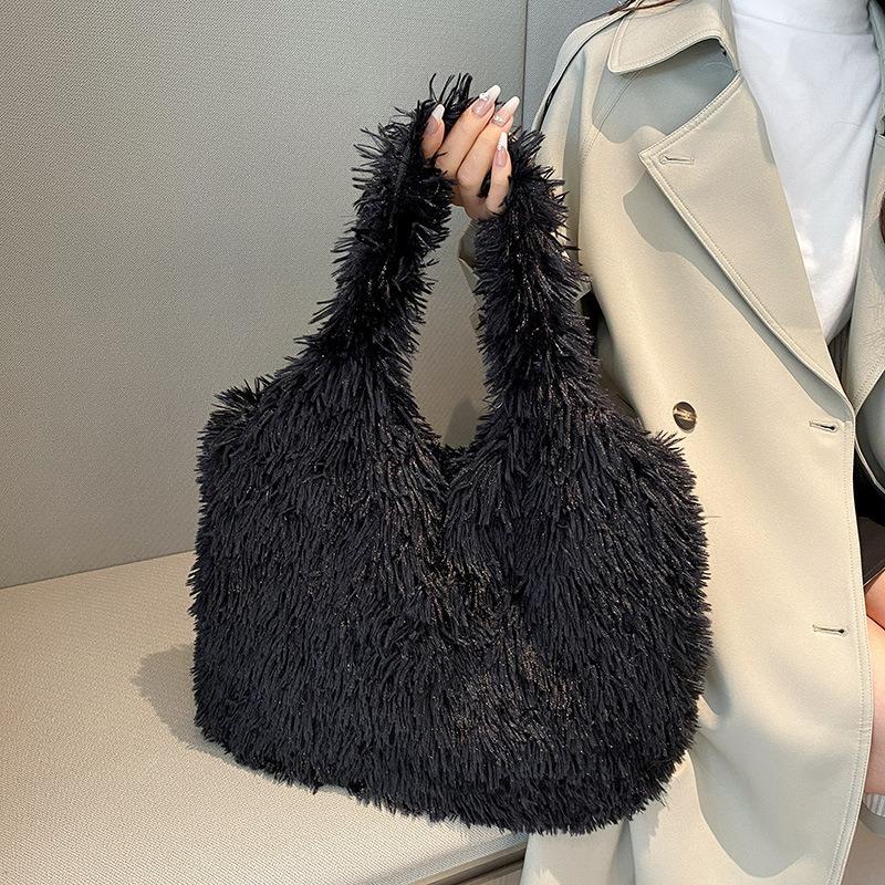 Plush Bag Girl Solid Color Portable Underarm Bag Autumn New Popular Fashion Versatile Women's Bag