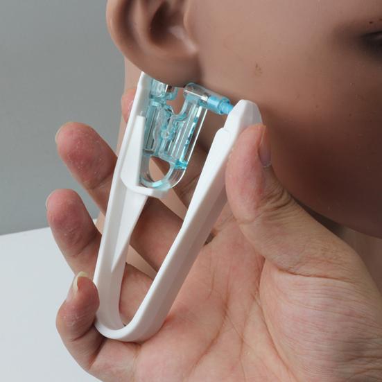 Jednorazowy przekłuwacz do uszu Przenośne urządzenie do przekłuwania bez bólu i szybkie do codziennego użytku