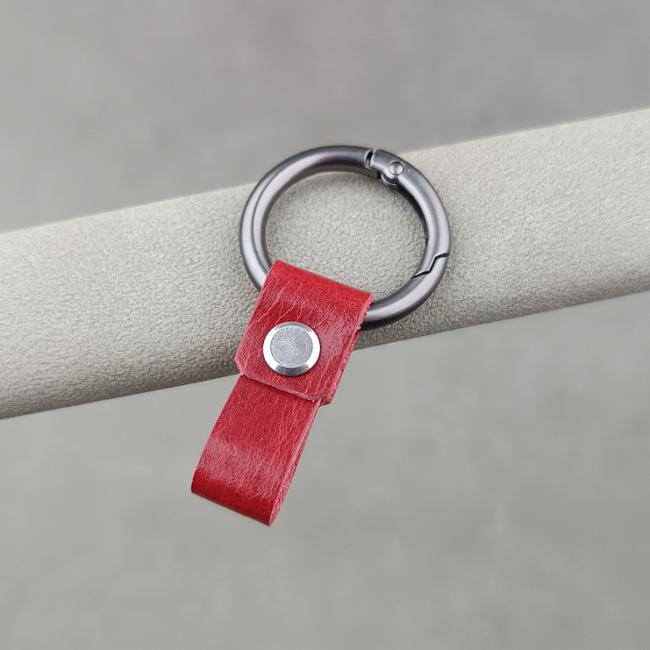 Men's Genuine Leather Car Keychain - Cowhide Creative Finger Ring Buckle with Leather Strap Pendant and Custom Spring Ring.