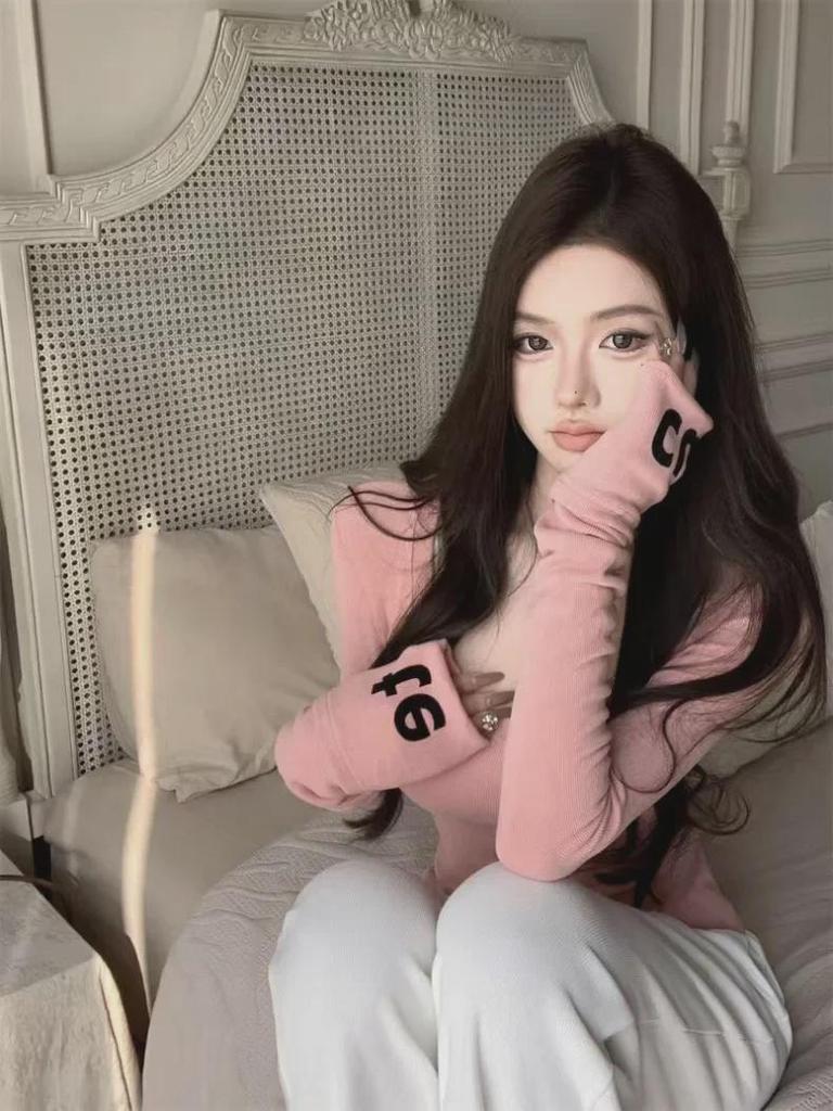 Women's Slim-Fit Velvet Shoulder T-Shirt - Autumn/Winter Long-Sleeve Chic Top