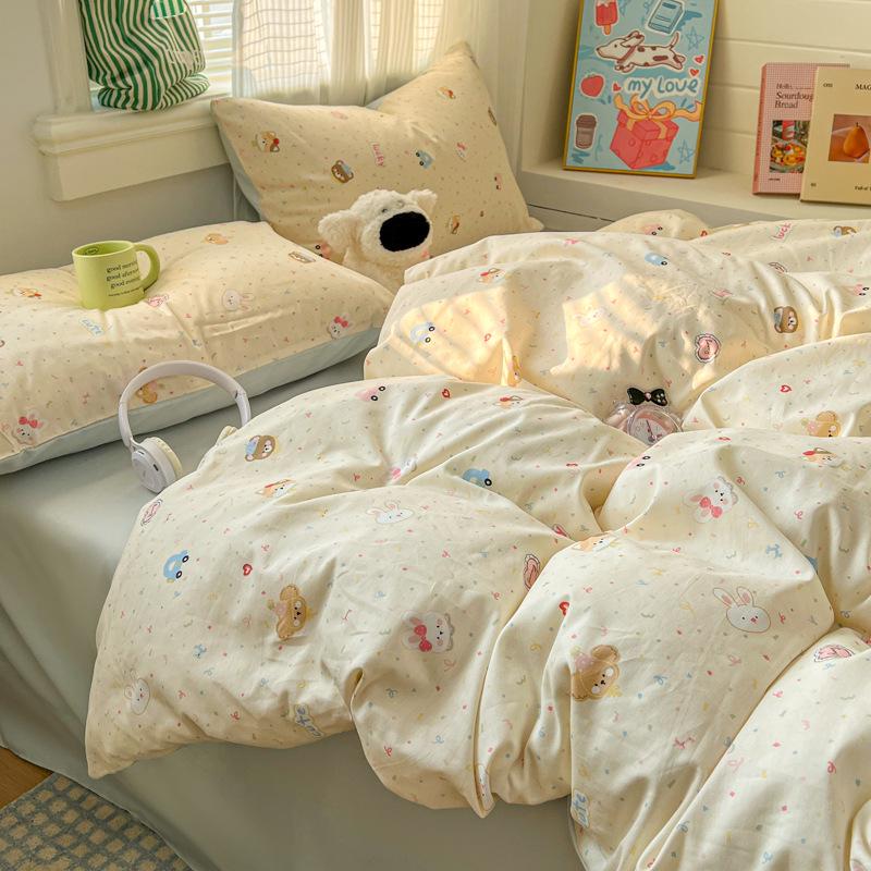 Cotton Four-Piece Bedding Set - Student Dormitory Version A: 100% Xinjiang Cotton, Version B: Traditional Water-Washed Sheets & Duvet Covers.