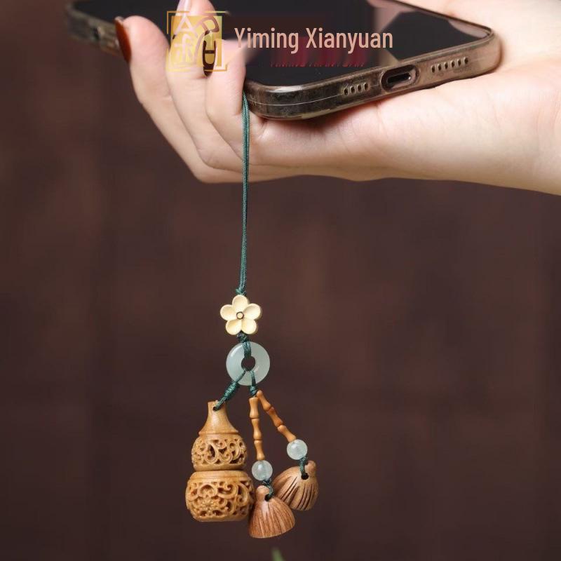 Green Sandalwood Lotus Pod Aromatherapy Pendant & Phone Charm