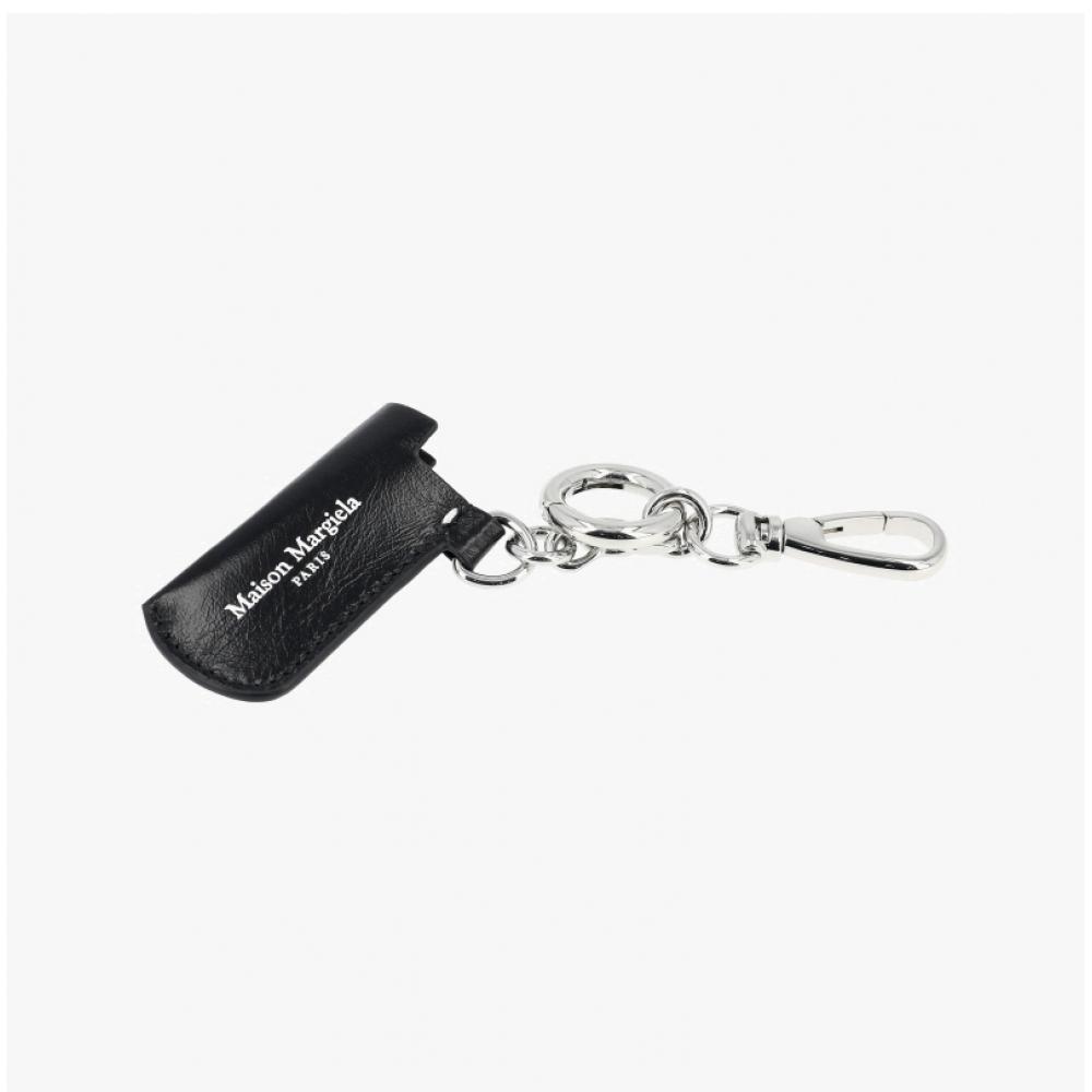 Maison Margiela Logo Lighter Case Keyring Sa1vl0055 P8831 T8013