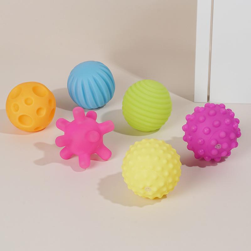 Activity Textured Multi Soft Ball Montessori Toys for Babies 6-12 Months Sensory Balls for Baby Sensory Baby Toys 1 2 Years Old