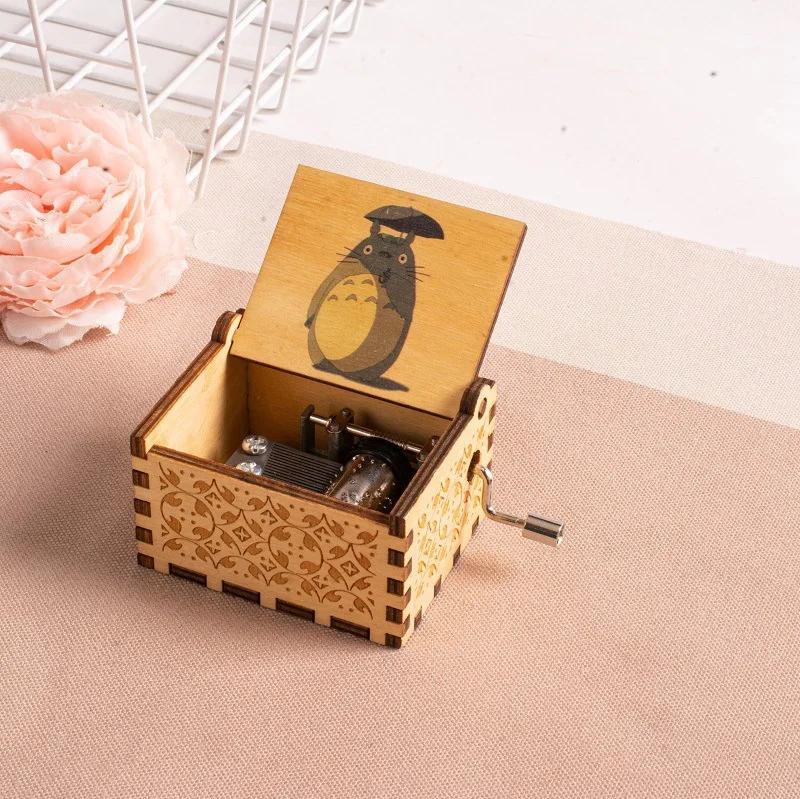 Wooden Painted Music Box, Totoro Music Gift, Ornament, Light Luxury Wooden Hand Cranked Music Box