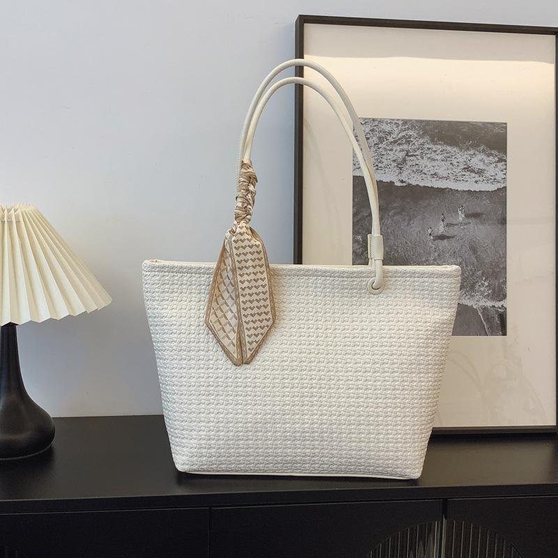 Fashion Large-capacity Tote Bag Women's 2025 Autumn New Korean Version of Simple Casual Armpit Bag High-value Shoulder Bag