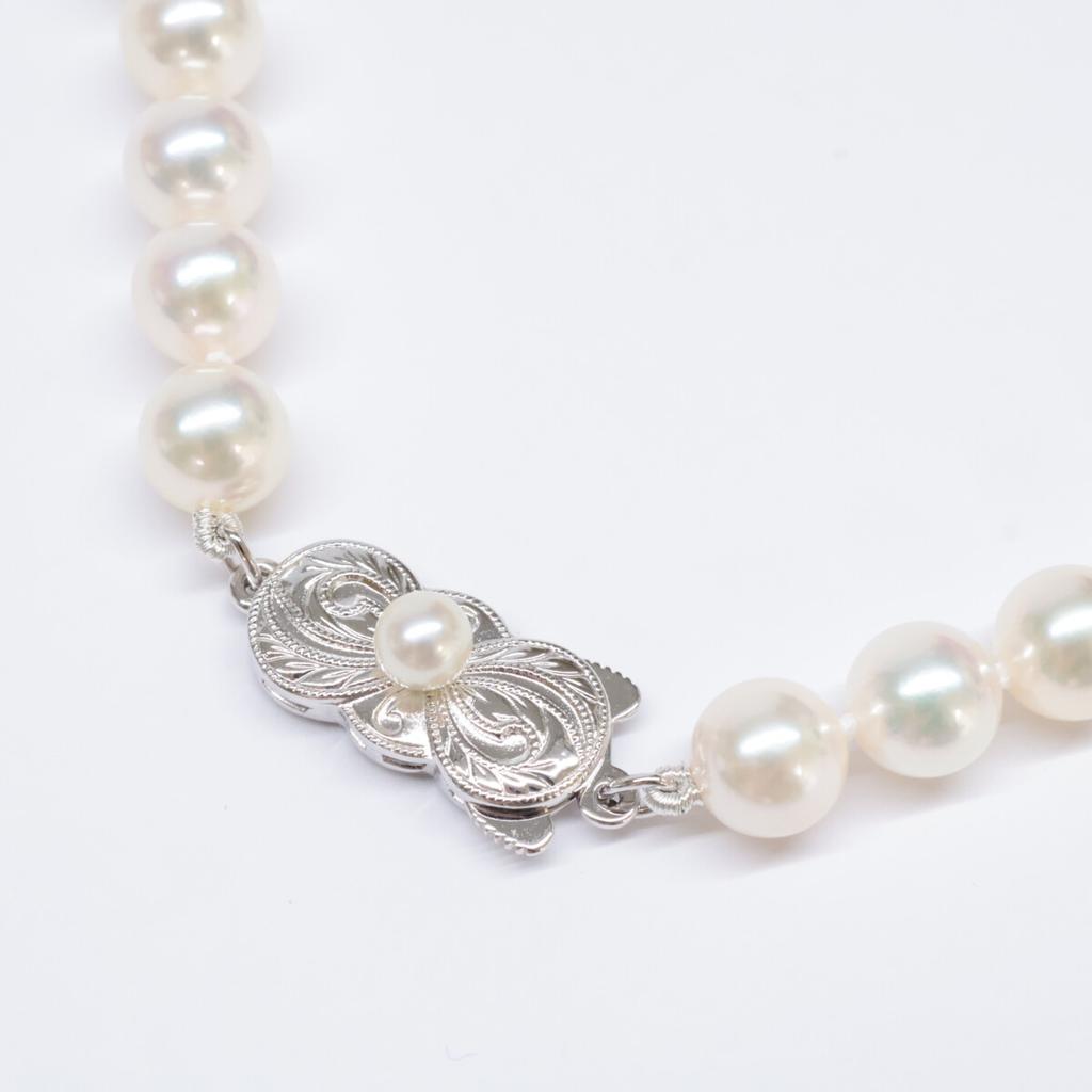 MIKIMOTO Silver Ribbon Clasp, M Charm, 61 Pearls Necklace SilverUsed
