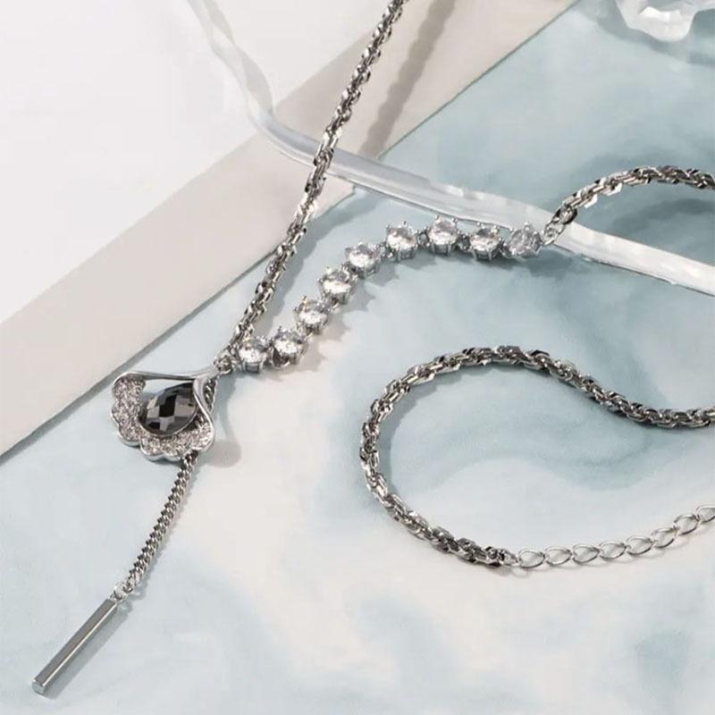 Eleganter Ginkgoblatt-Anhänger für Frauen – 2024 Trendige Schlüsselbeinkette