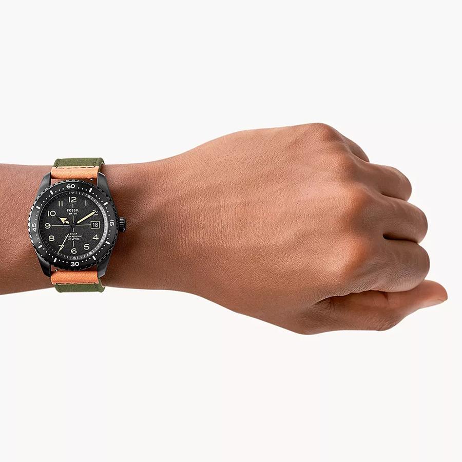 Fossil Limited Edition Solar-powered OliveLeather And Denim Watch LE1136