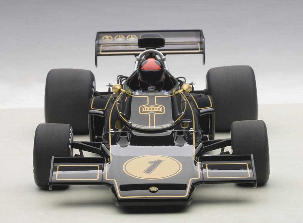 AUTOart Lotus 72E 1973 Emerson Fittipaldi Driver 1/18 #1 (with Figure)